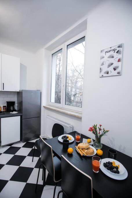 Cozy, Fully Equipped Apartment In Mokotow District Varsavia Esterno foto